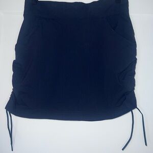 COLUMBIA Omni Shield Anytime sport skirt, adjustable sides, navy, size S